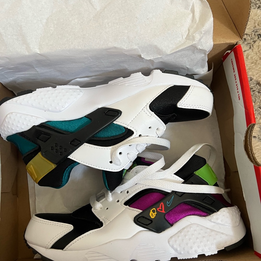 Big Kids Nike Huarache Run Sneakers